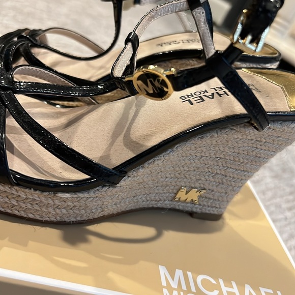 Michael Kors Sandals - Picture 2 of 7